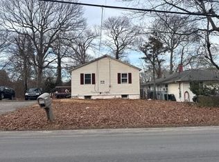 41 Patchogue Ave, Mastic, NY 11950