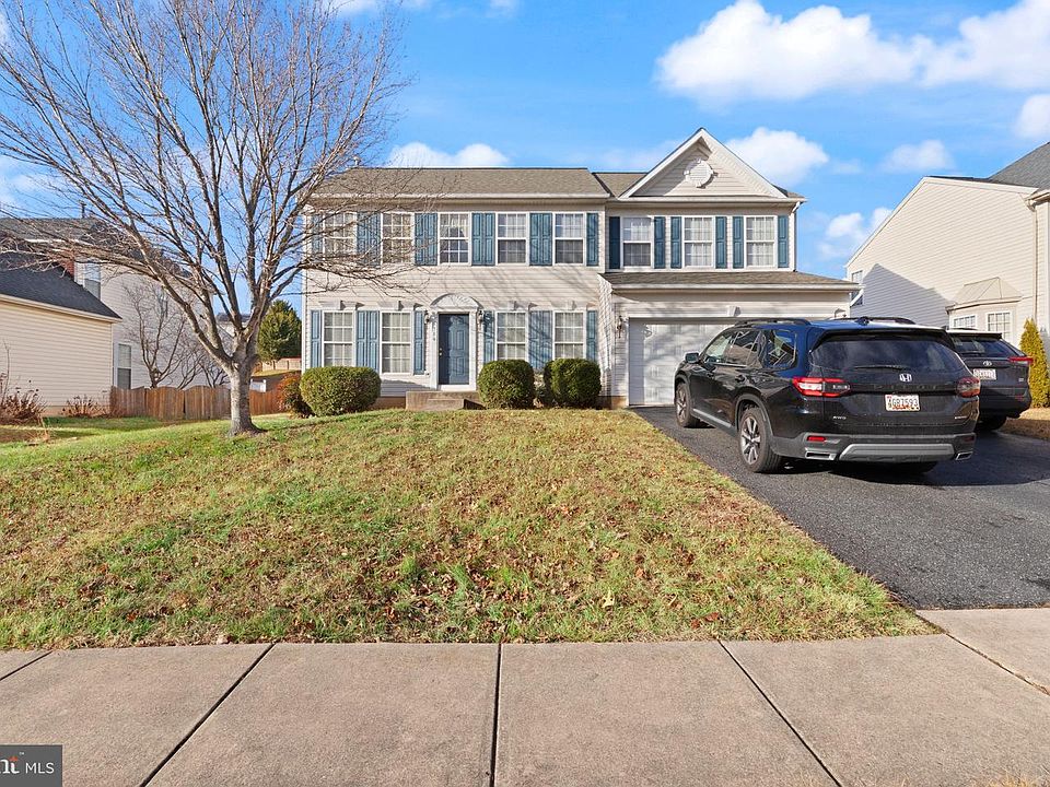 1st image of 304 Watertons Way