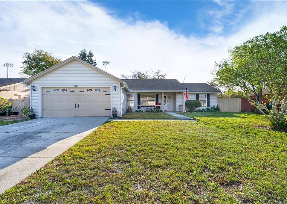 1st image of 1059 Hemingway Dr