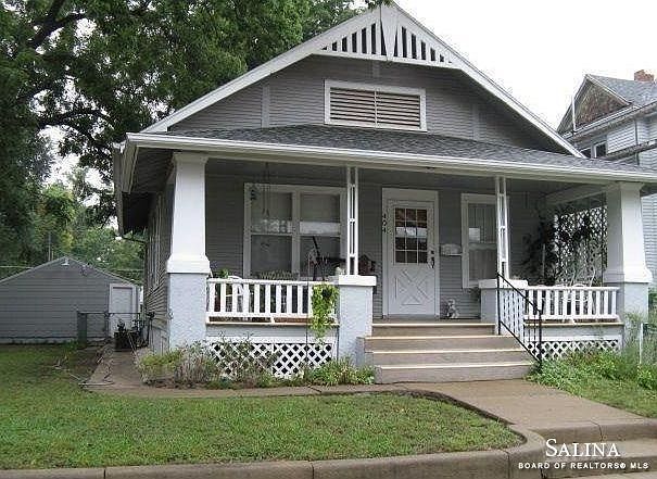 1st image of 404 S 11th St