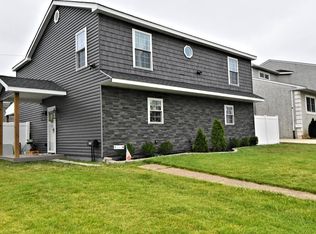 9331 Andover Rd, Philadelphia, PA 19114