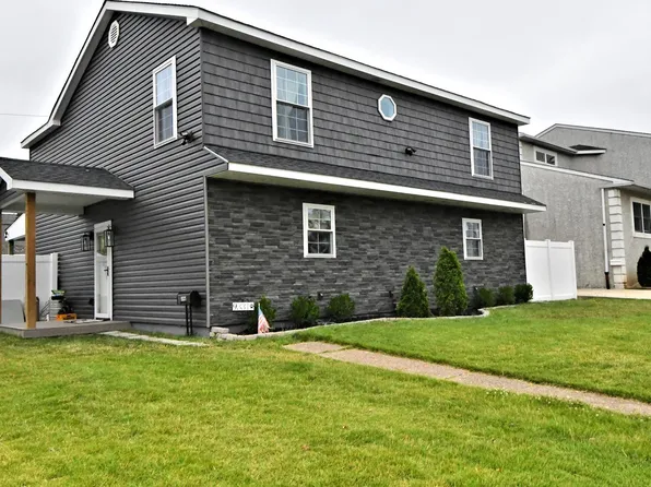 9331 Andover Rd, Philadelphia, PA 19114