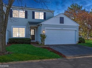 1366 Normantown Rd, Naperville, IL 60564