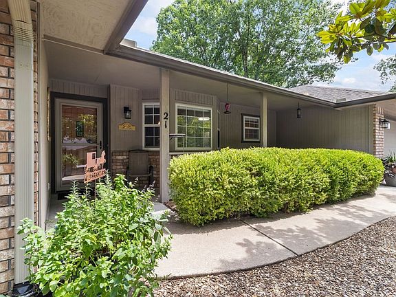2nd image of 21 Penrith Dr