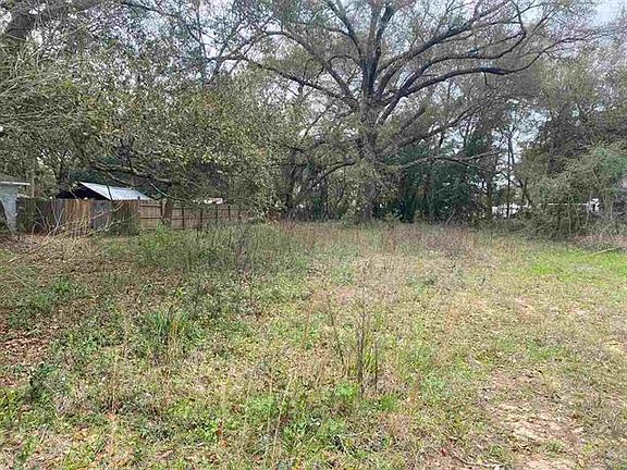 3rd image of 4903 Sierra Dr
