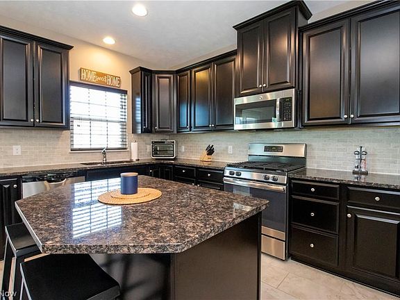4th image of 1522 Brentfield Dr