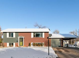 7120 S Penrose Ct, Centennial, CO 80122