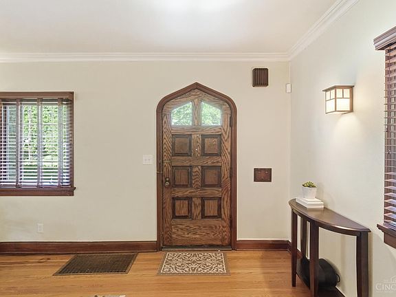 4th image of 801 Ludlow Ave