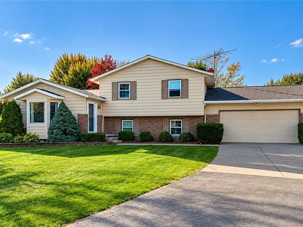 7246 Pawnee Rd, Spencer, OH 44275