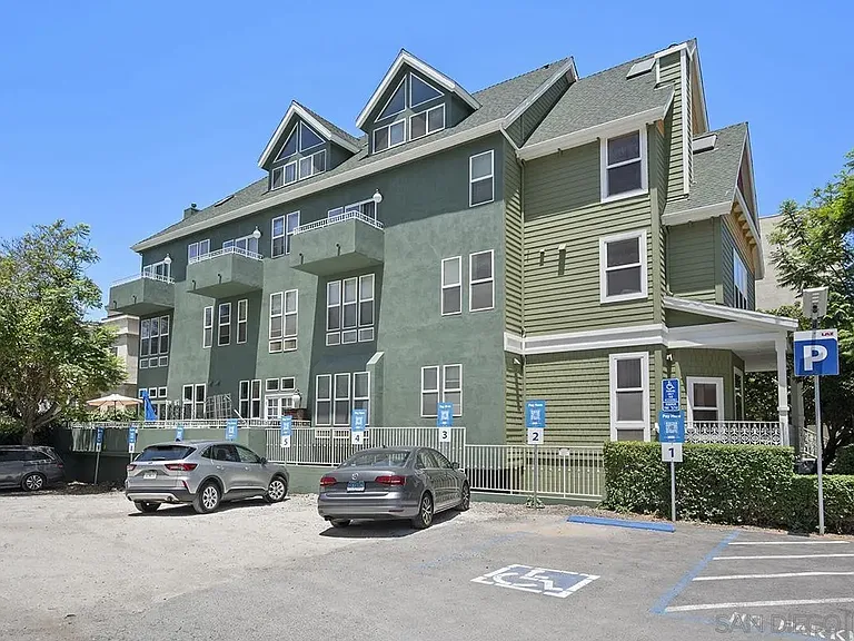 1632 Union St #4 — Photo 34