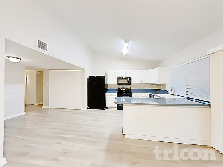 510 Carl C Senter St — Photo 4
