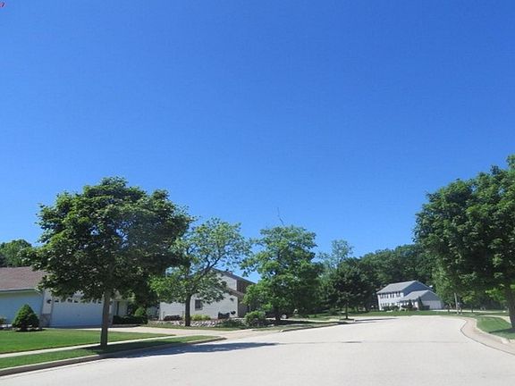 4th image of 2911 Willard Ln
