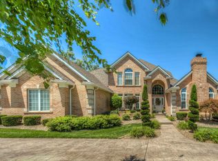 531 Malinmor Dr, Weldon Spring, MO 63304