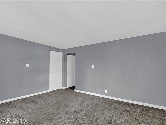 3rd image of 1405 Teton St