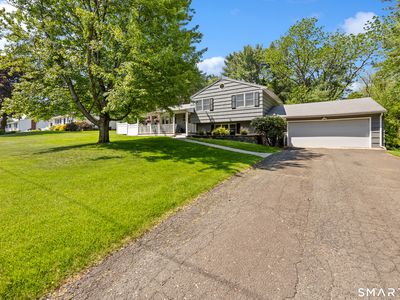 59 Surrey Drive, North Haven, CT, 06473