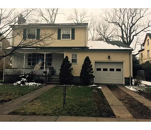 67 Home St photo 1