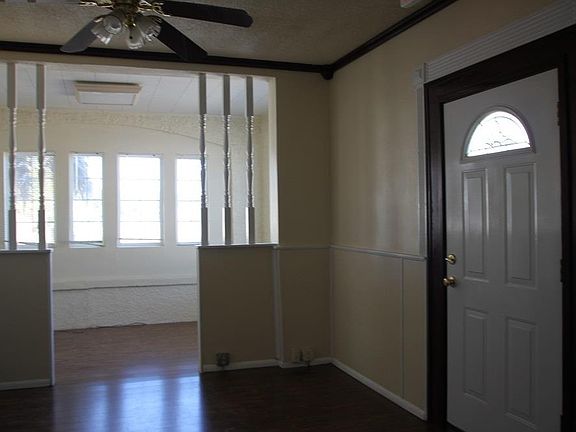 5th image of 1601 W Garden St