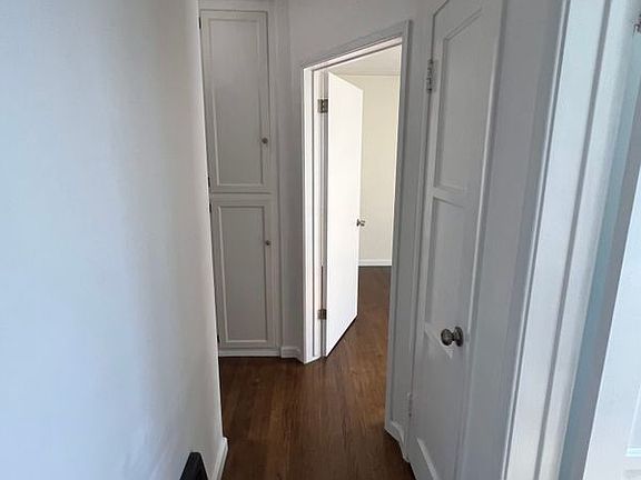 3rd image of 7400 Midfield Ave