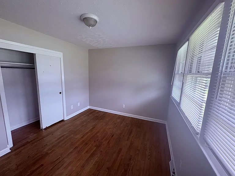 406 Forest Grove Ave — Photo 9