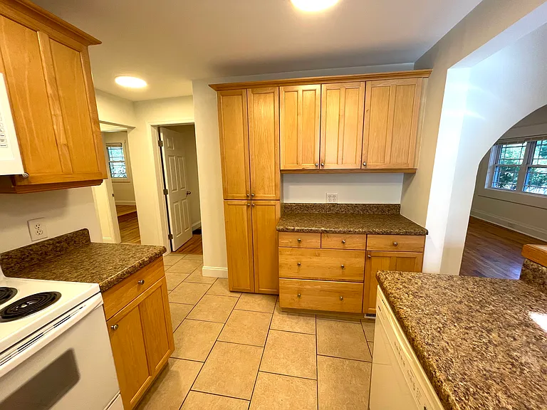 255 Sulphur Springs Rd — Photo 8