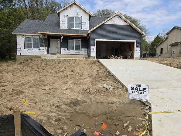 55822 Nature View Dr, New Carlisle, IN 46552