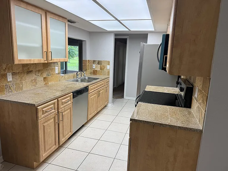 15712 Pinto Pl — Photo 8