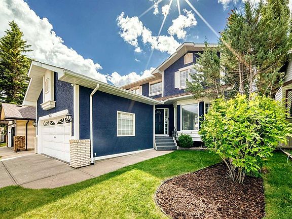 3rd image of 163 E Shannon Cir SW