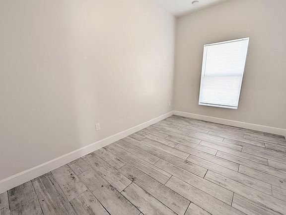 4th image of 1566 W 26th Ct #0