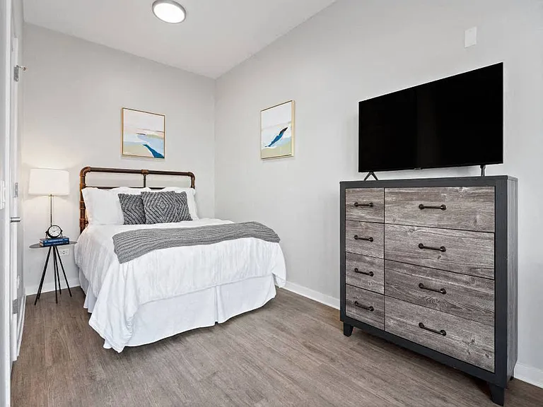 23rd Place Apartments - Market Rate Apartments — Photo 22