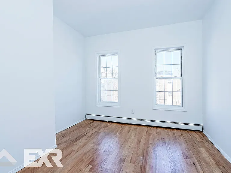 68 Covert St #3B — Photo 7
