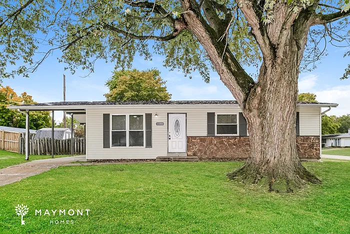 1080 N Park Ln photo 1