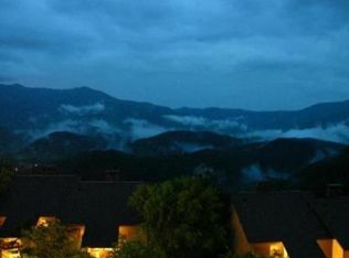 855 Campbell Lead Rd, Gatlinburg, TN 37738