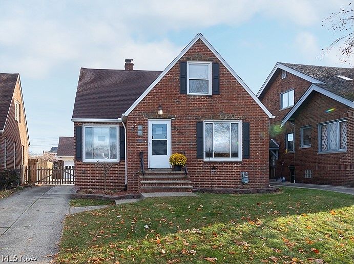 1st image of 6365 Doncaster Ave