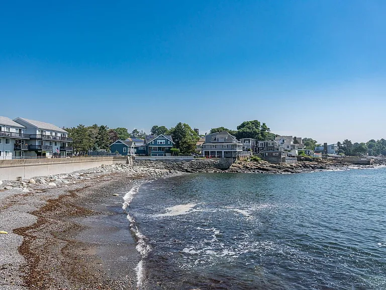 Bass Point — Photo 15