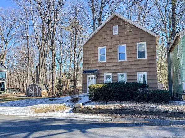 15 John Street, Rosendale, NY 12472