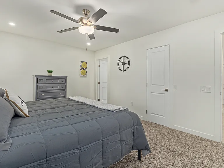 9830 W Evergreen Dr — Photo 12