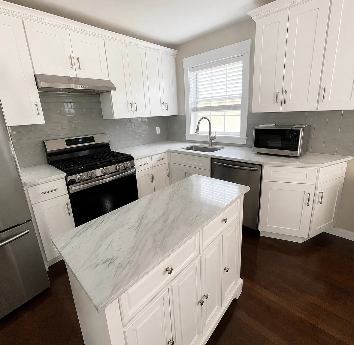 3 bed, 2110 sqft, $3,800 — Photo 1