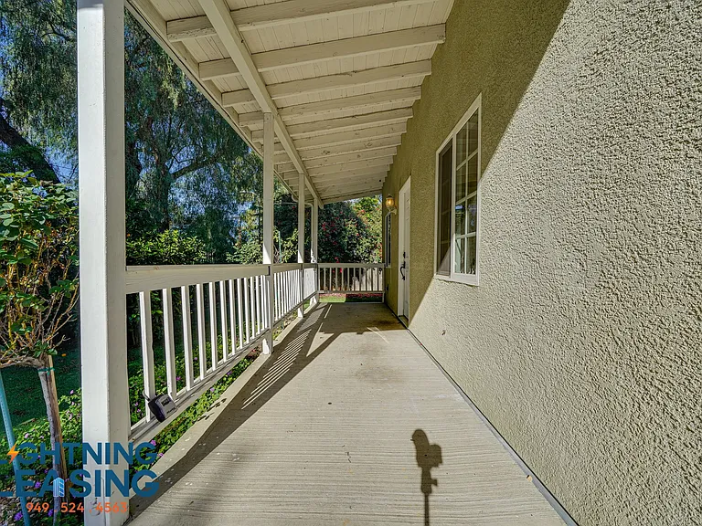 6182 Yolanda Ave — Photo 18