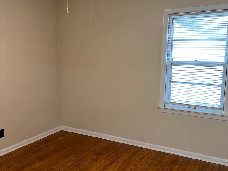 595 Dickerson Rd — Photo 10