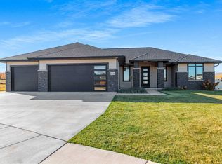 1526 Red Hawk Landing Trl, De Pere, WI 54115