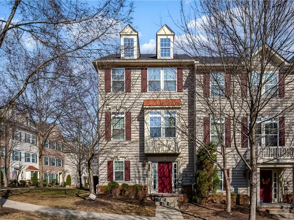 148 Lewisham Rd, Cranberry Township, PA 16066