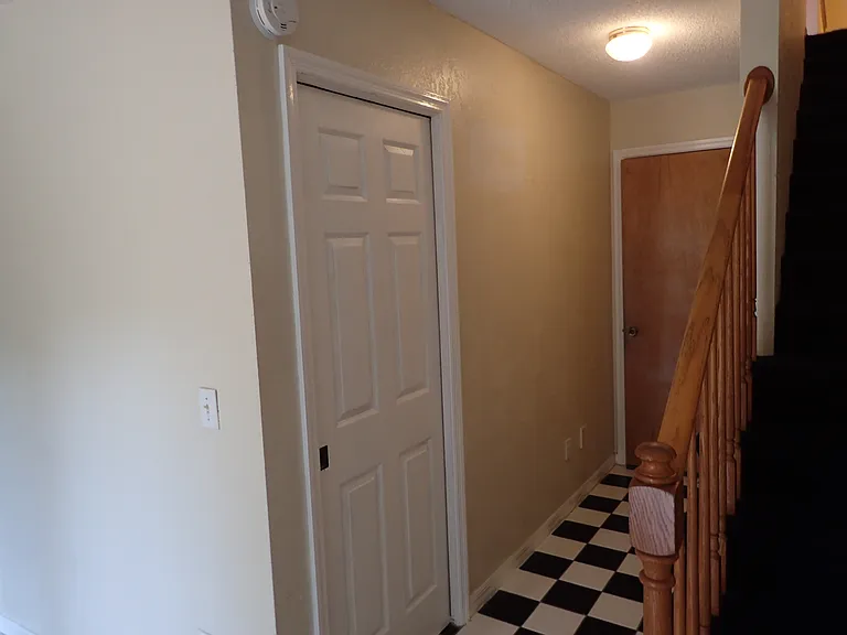 1ST FLOOR HALLWAY TO GARAGE