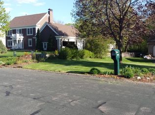 8394 Horizon Dr, Shakopee, MN 55379