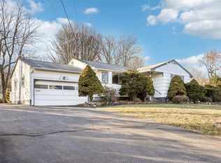 25 Freund Drive, Nanuet, NY 10954