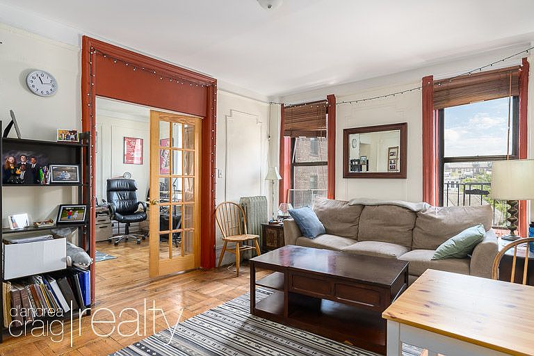 1st image of 92 Hawthorne St APT 15