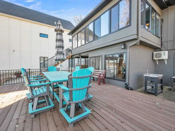 16596 255th Ave, Spirit Lake, IA 51360