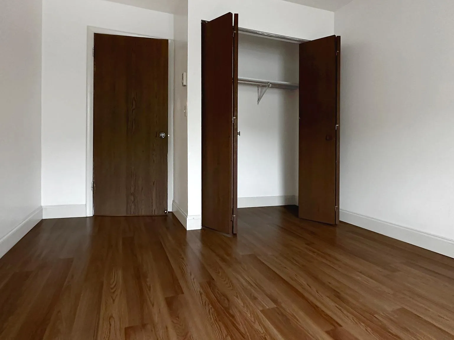 2 bed, 1000 sqft, $646 — Photo 2