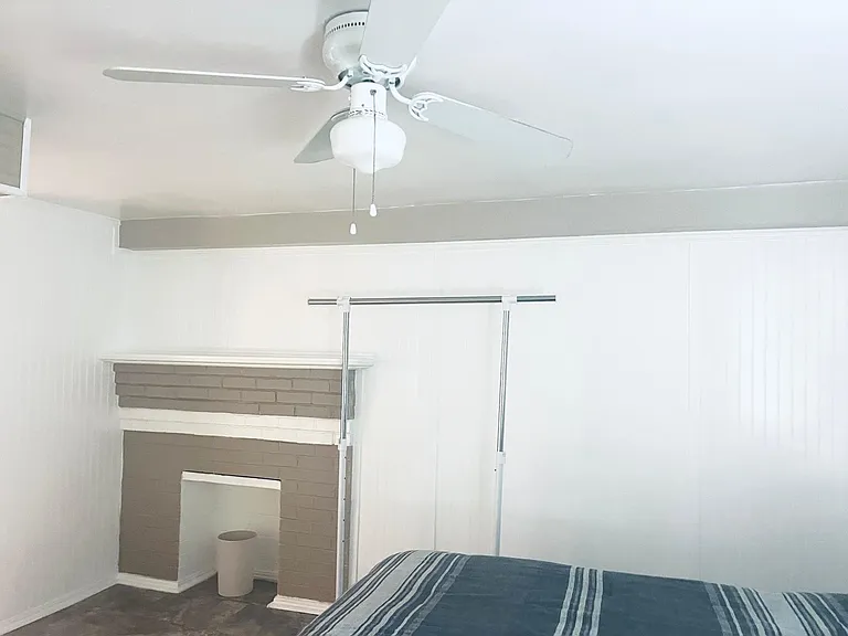 1302 Staunton Ave NW — Photo 6
