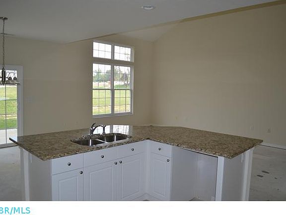 4th image of 7811 Scioto Crossing Blvd