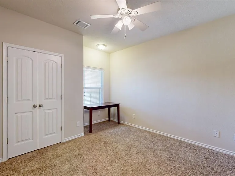 3805 Silverthorne Ln — Photo 11